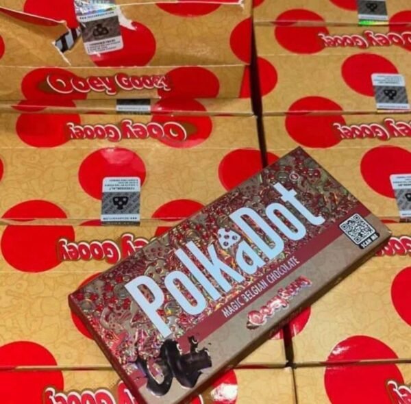 Polka Dot magic mushroom chocolate bar - Image 4